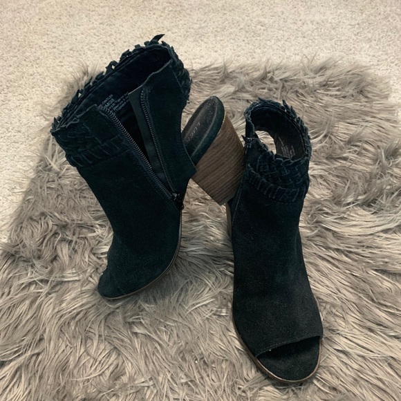 Lucky Brand Peep Toe Black Suede Shoes - Picture 3 of 6